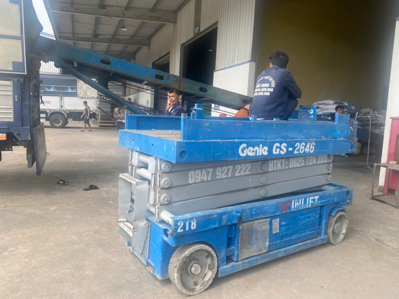 Cho Thuê Xe Nâng Người Cắt Kéo Gs 2646 – 10m