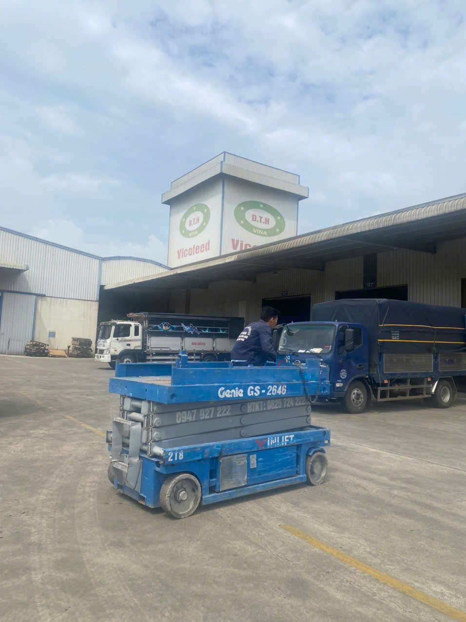 Cho Thuê Xe Nâng Người Cắt Kéo Gs 2646 – 10m