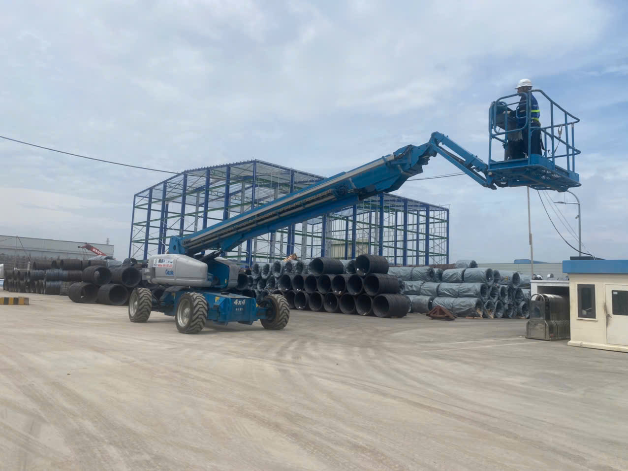 Dịch Vụ Cho Thuê Xe Nâng Người Tại Hà Nam Giá Tốt