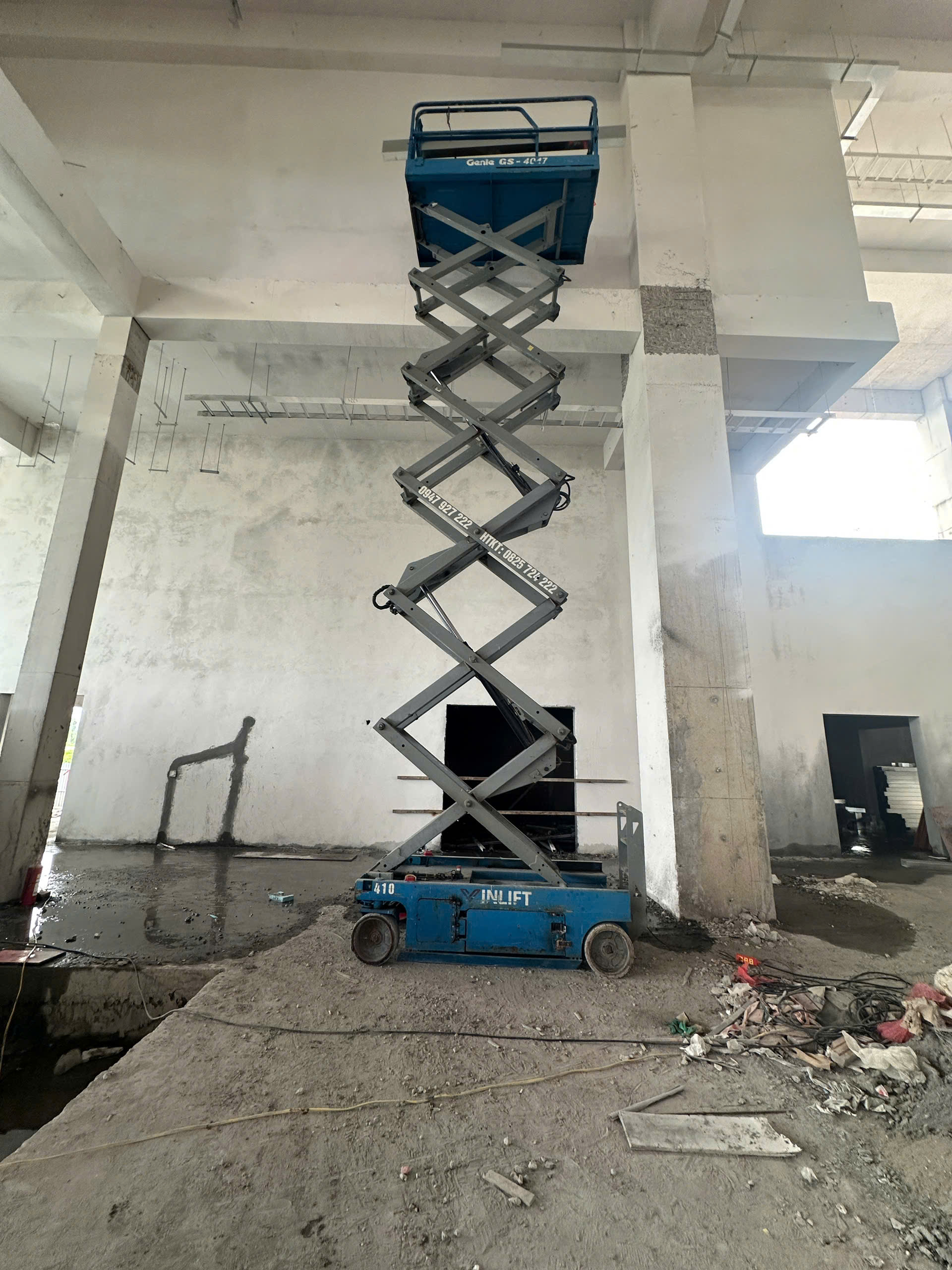 Bảng Giá Cho Thuê Xe Nâng Người Cắt Kéo 10 Mét Đến 12 Mét Tại Bắc Ninh