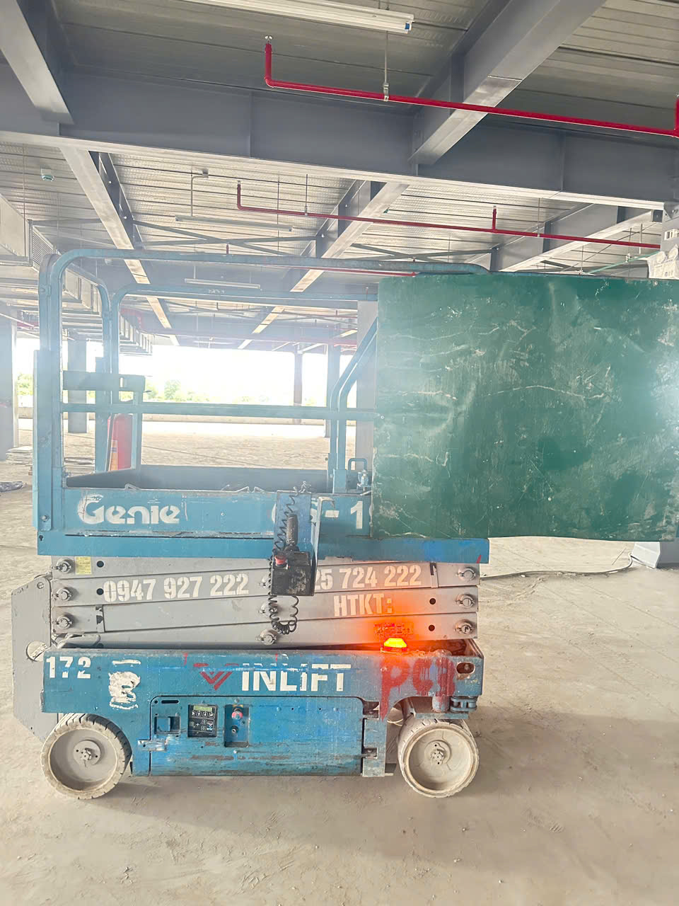 Bảng Giá Cho Thuê Xe Nâng Người Cắt Kéo 10 Mét Đến 12 Mét Tại Bắc Ninh