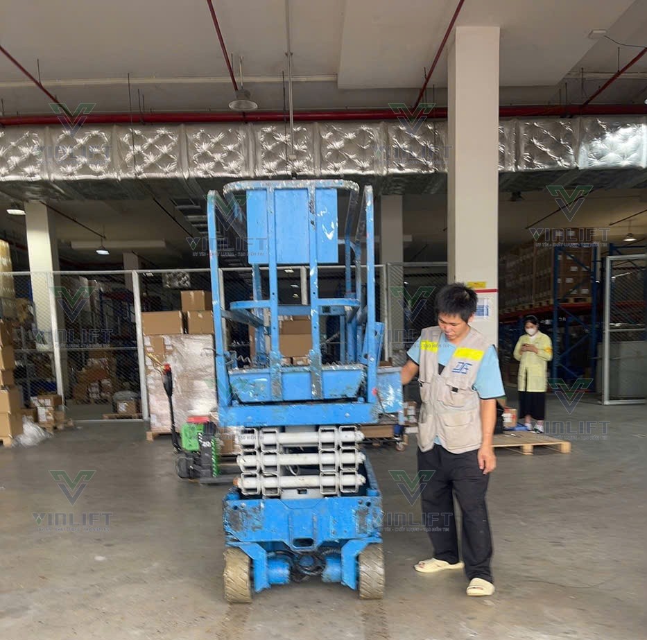 Thuê Xe Nâng Hàng Và Xe Nâng Người Tại Kcn Đồng Văn 1: Uy Tín, Giá Tốt, Giao Nhanh 24/7
